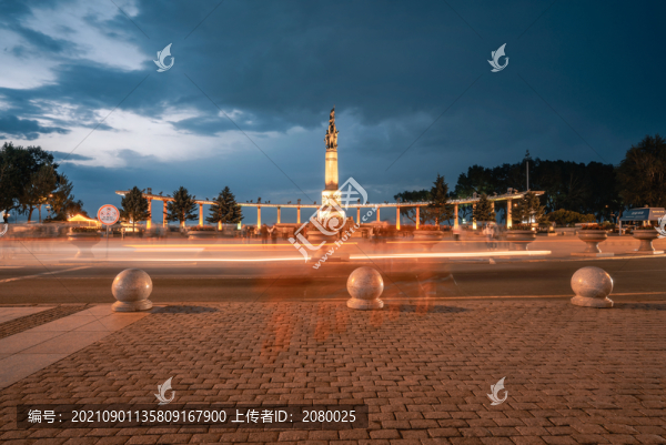 哈爾濱防洪紀念塔夜景風光