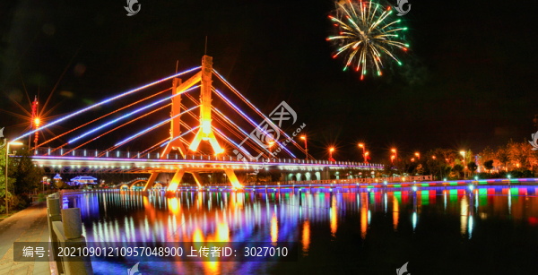 克拉瑪依河夜景