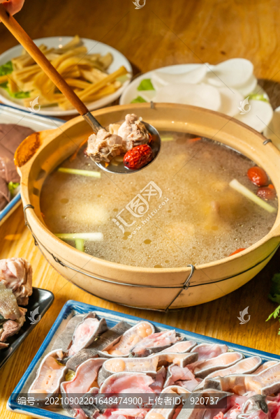 砂鍋燉雞