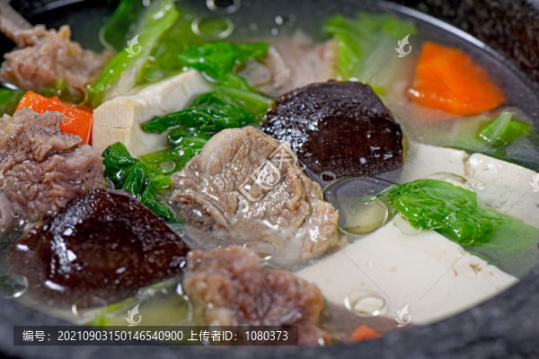 時(shí)蔬燉排骨