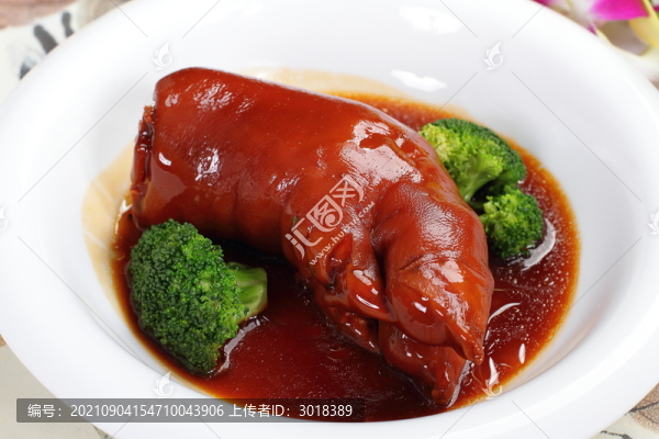 鹵豬蹄