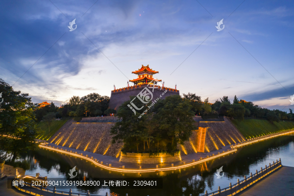 東南城角