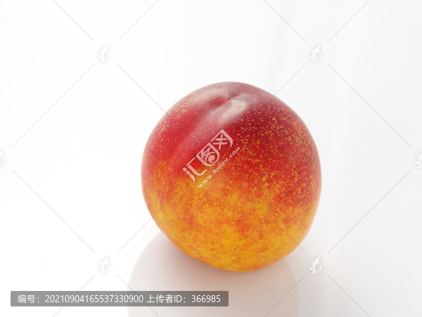 一個油桃