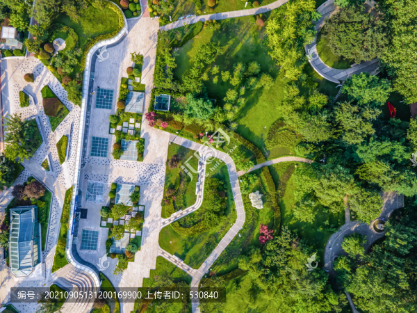 航拍城市園林風(fēng)景