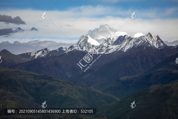 甘孜縣高原雪山美景