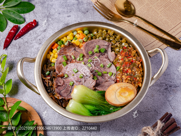牛肉鹵肉飯