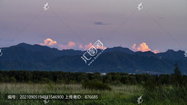 遠(yuǎn)山