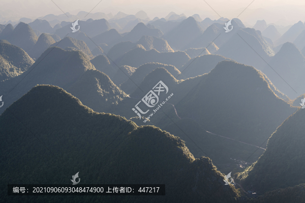 貴州十萬大山日落