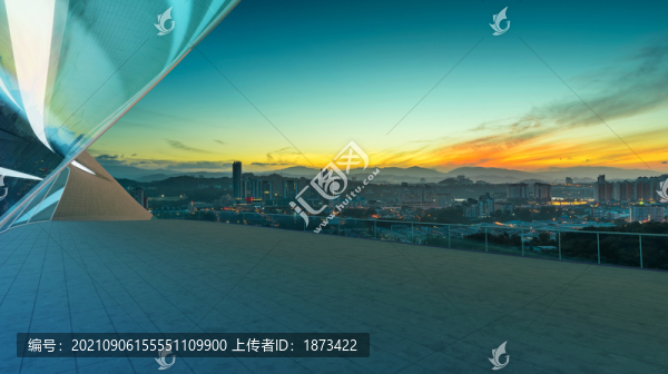 高樓大理石平臺(tái)眺望夜景圖