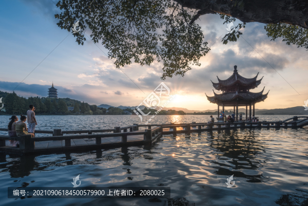 杭州西湖長(zhǎng)橋風(fēng)光