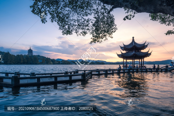 杭州西湖長(zhǎng)橋風(fēng)光