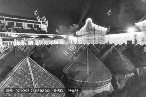 靜謐古鎮(zhèn)夜景