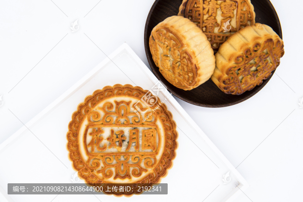 中國(guó)中秋節(jié)花好月圓月餅