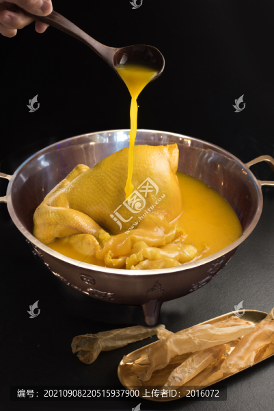 金湯花膠雞