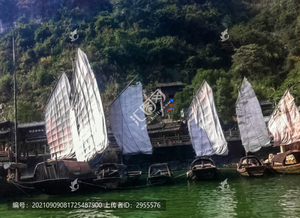 龍進(jìn)溪帆船