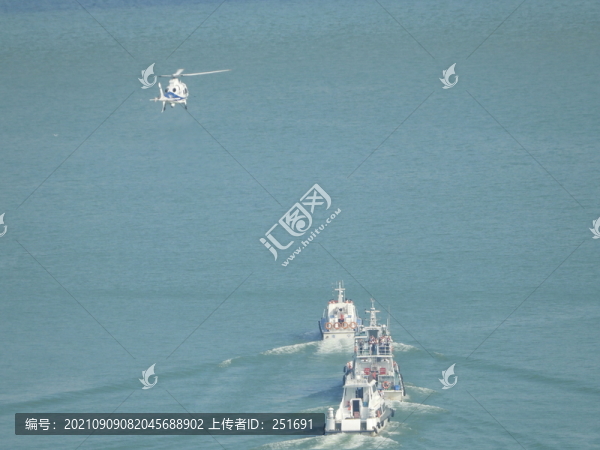 邕江水上直升機和巡邏船聯(lián)合演練