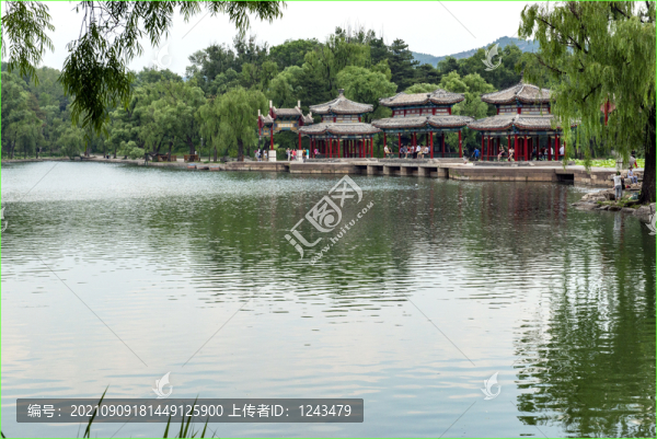 避暑山莊湖心榭