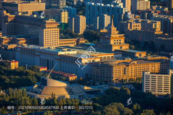 中央電視塔遠(yuǎn)眺