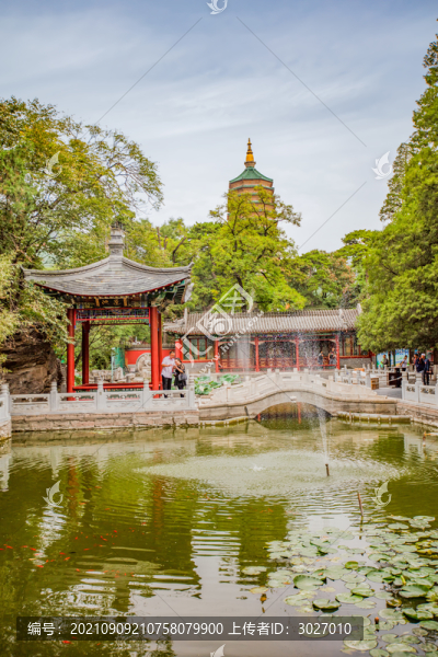 八大處靈光寺水心亭