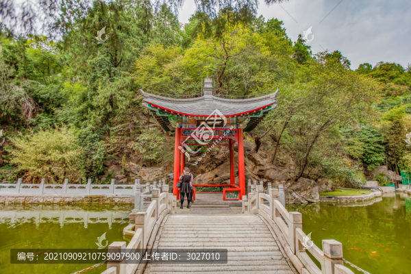 八大處靈光寺水心亭