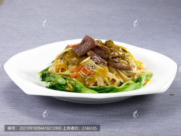 咖喱牛肉濕炒河粉