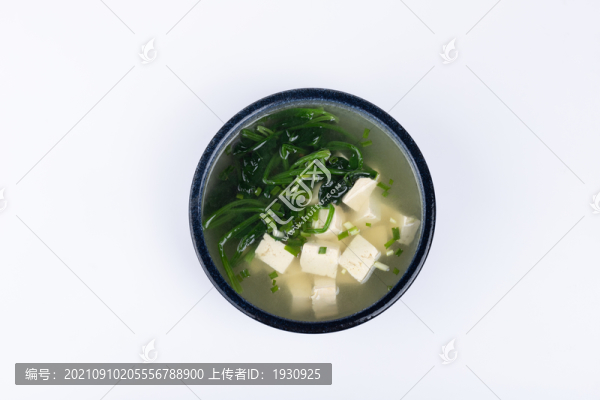 菠菜豆腐湯