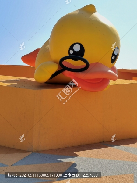 小黃鴨雕塑