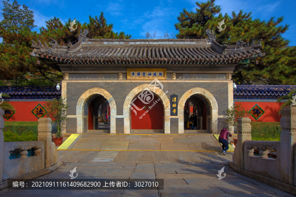 潭柘寺山門