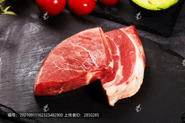 生牛排