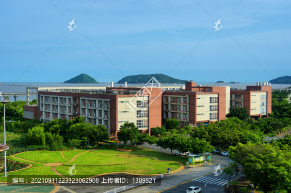 珠?？萍紝W(xué)院校園風(fēng)光