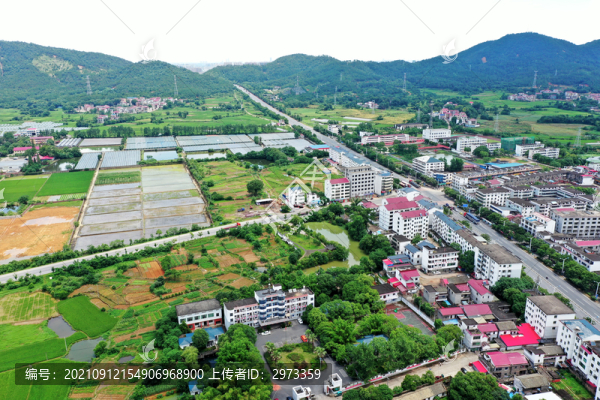 航拍吉安縣鳳凰鎮(zhèn)