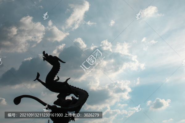 云朵和龍