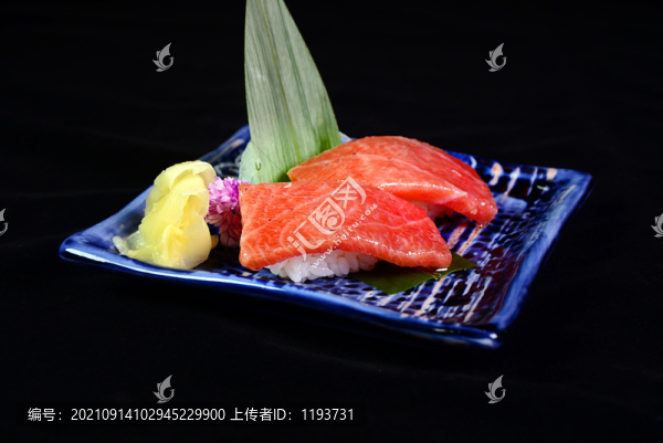 藍(lán)鰭金槍魚(yú)壽司