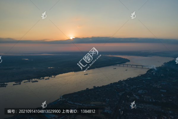長江日出