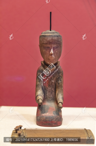 辛追奏樂俑
