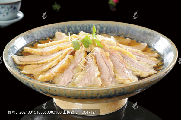 傳統(tǒng)酥肉扣碗