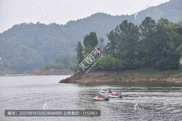 山區(qū)水庫(kù)