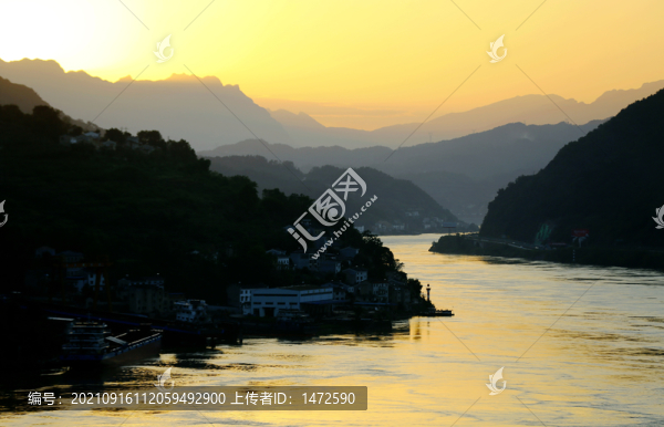 峽江夕照