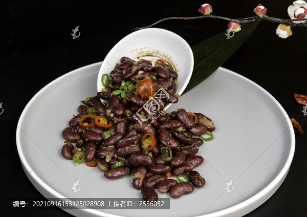 腰豆沾泡菜
