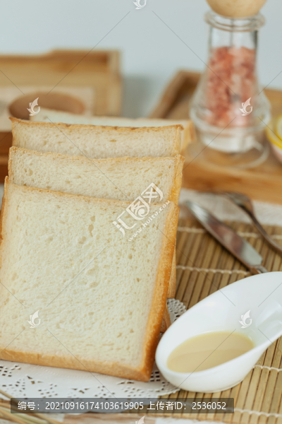 吐司成品三