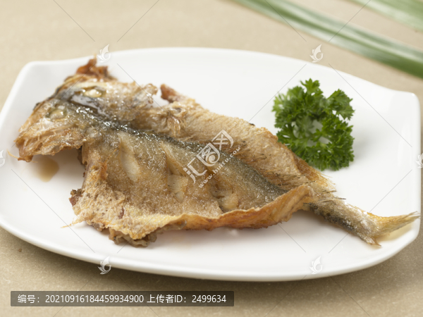 香煎黃花魚(yú)