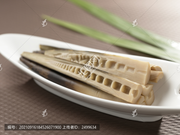 手剝筍