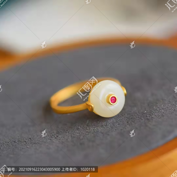 銀鑲和田玉戒指