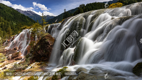 珍珠灘瀑布全景
