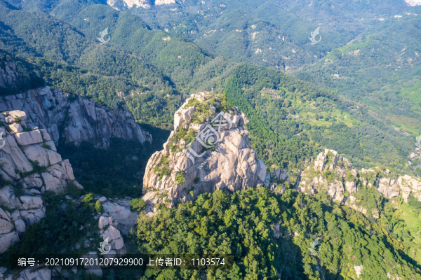 航拍泰山扇子崖