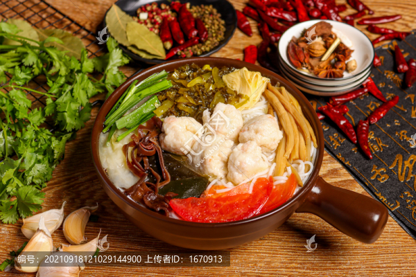 魚丸砂鍋米線