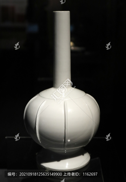 邢窯白瓷瓶