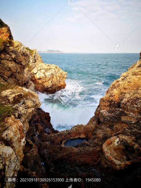 鹿嘴崖海浪