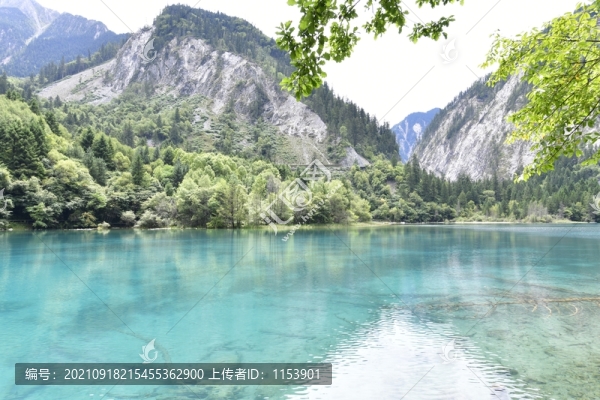 高山湖泊