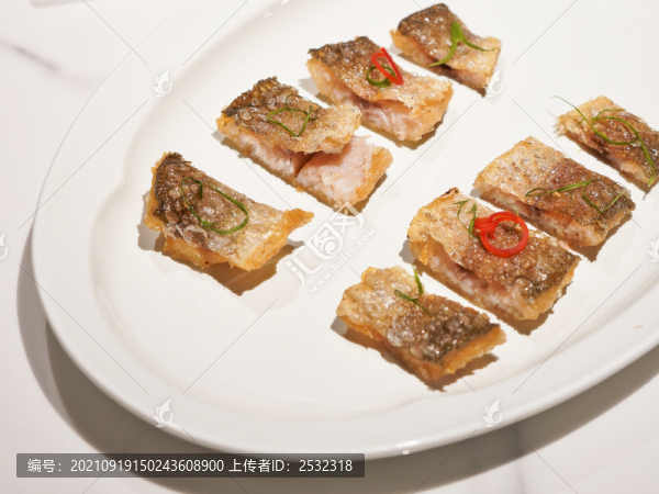 中餐黃花魚魚排魚肉